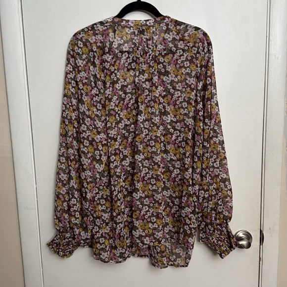 Torrid long sleeve blouse. - Picture 3 of 3